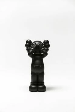 Holiday: United Kingdom (Black)