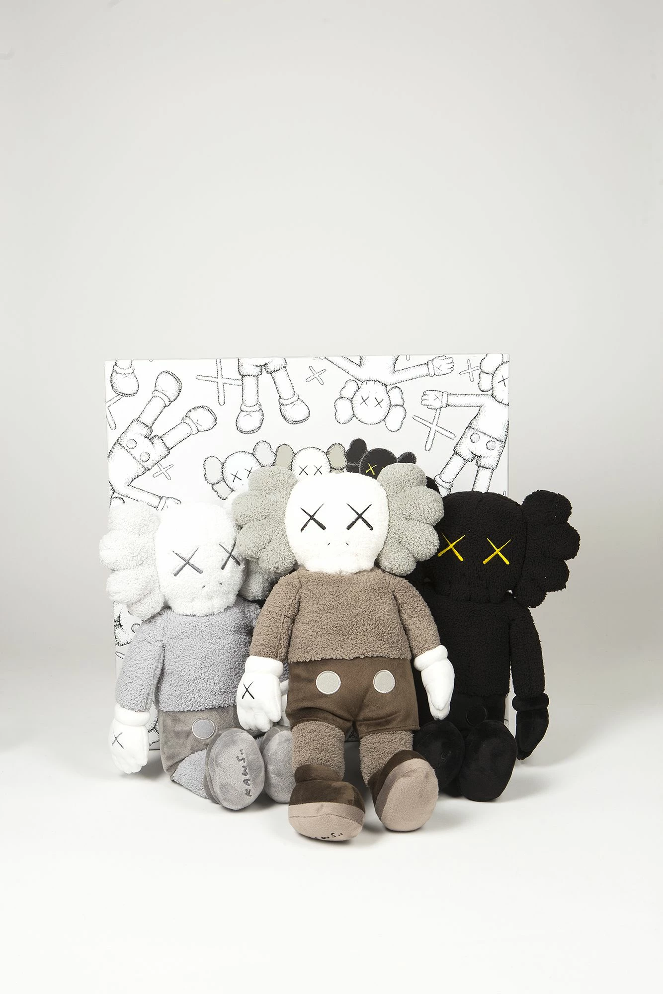 Holiday: Hong Kong Plush (set Di 3 Opere)