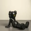 Taipei Holiday Companion - Black -DEODATO Saldi kaws taipei holiday companion black vinyl sculpture 2019 18x14cm 300dpi mg 0135 1