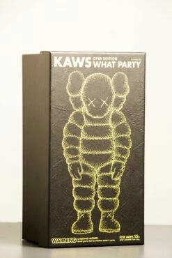 What Party - Yellow -DEODATO Saldi kaws what party yellow painted vinyl sculpture 2020 28x13cm 300dpi mg 0163