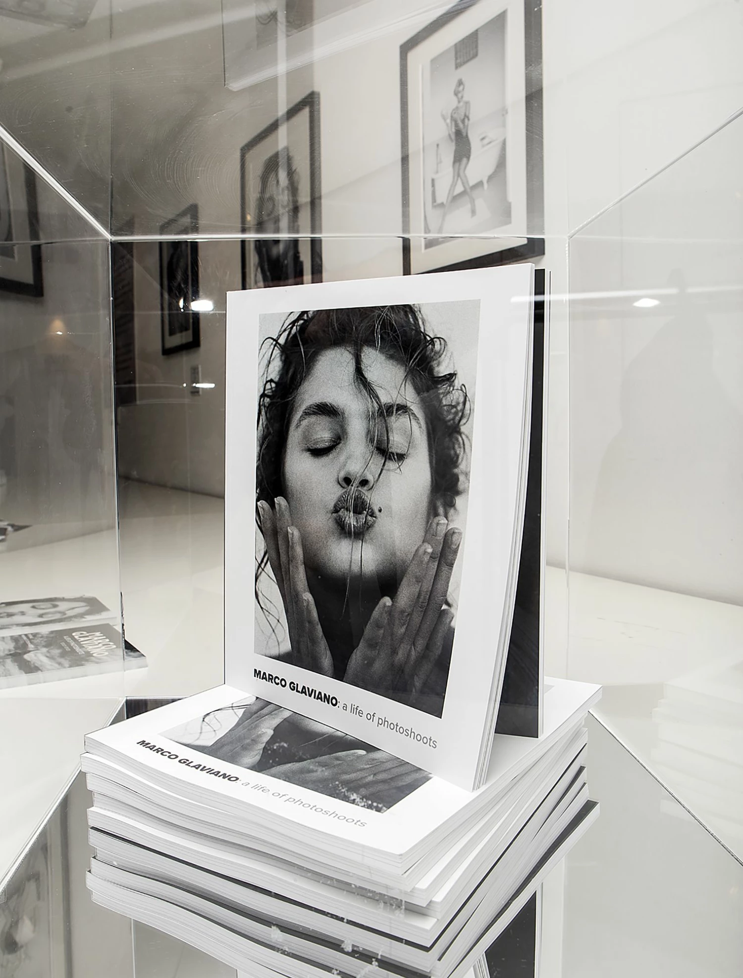 Catalogo - Marco Glaviano - A Life Of Photoshoots 5 Catalogo - Marco Glaviano - A Life Of Photoshoots - immagine 3